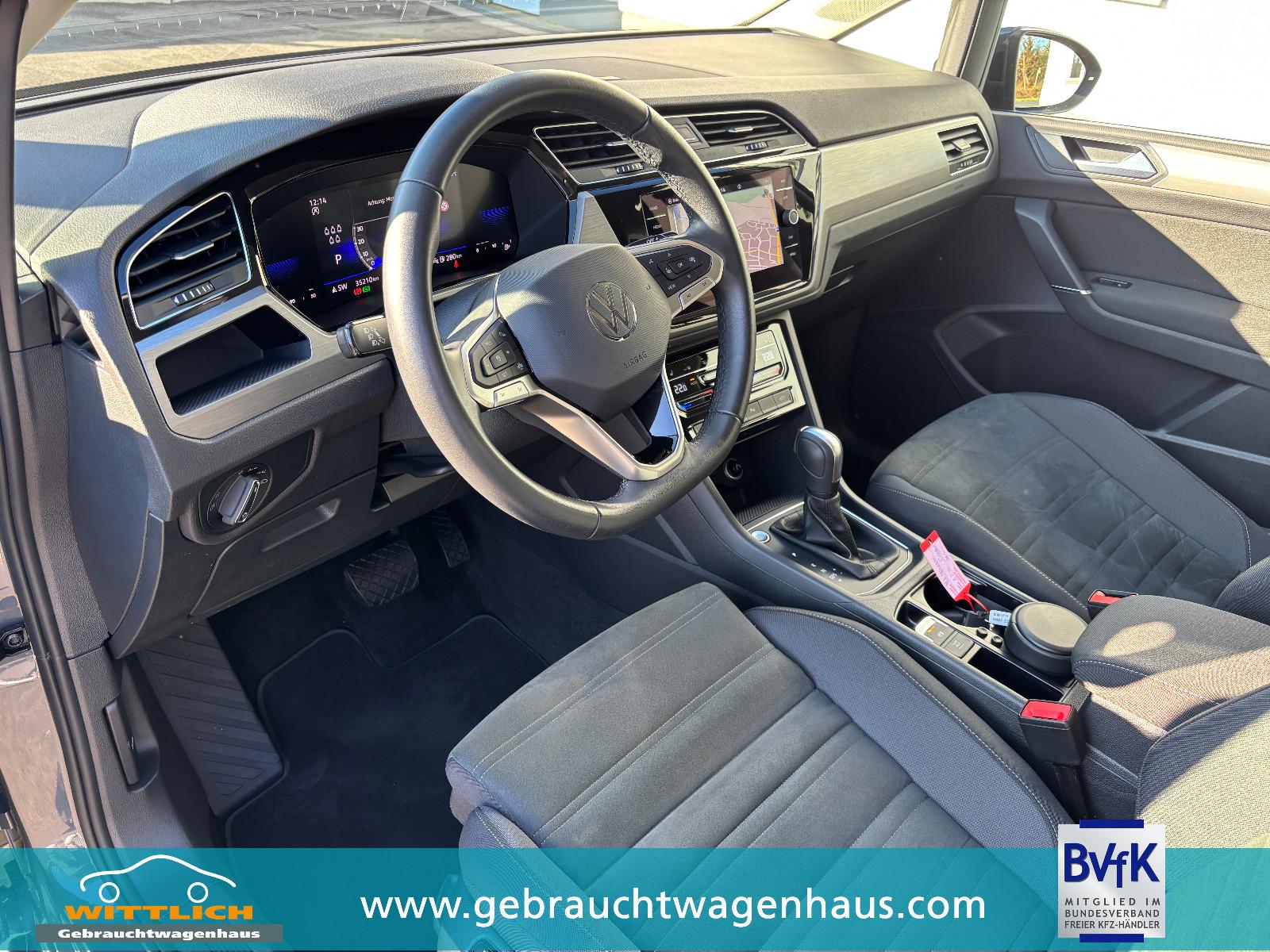 Volkswagen Touran 1.5 TSI DSG
