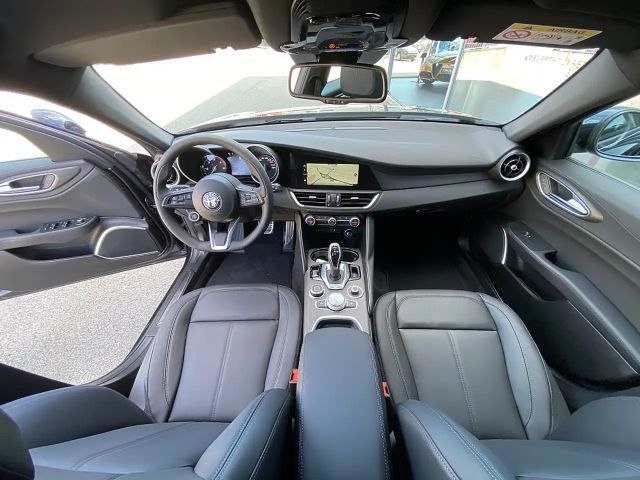 Alfa Romeo Giulia AT8 AWD Q4 TI