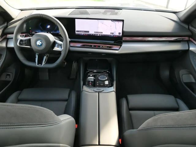 BMW 530 530e M-Sport Touring