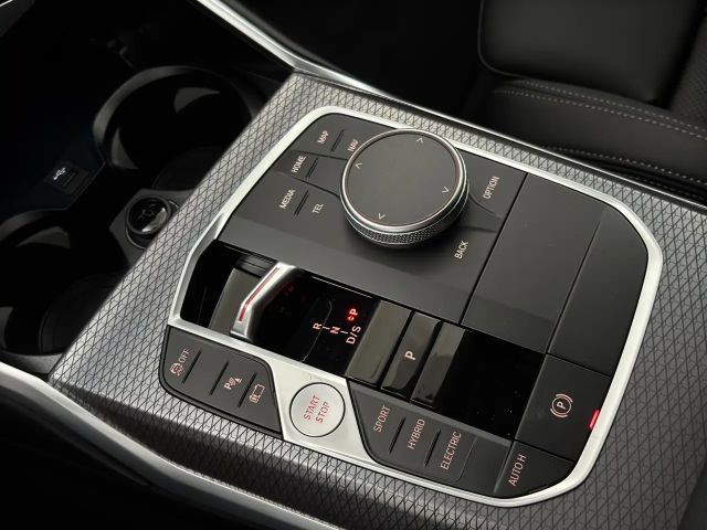 BMW 330 330e Touring