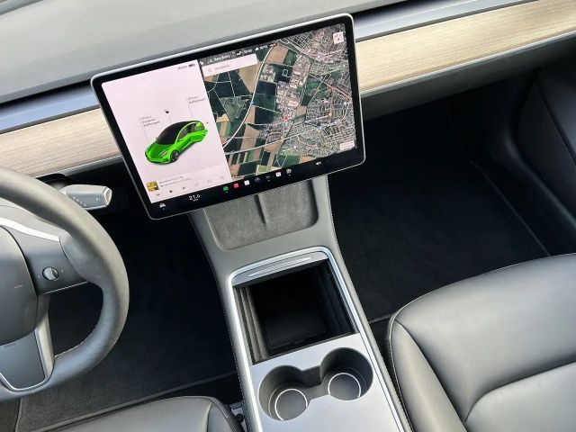 Tesla Model 3 RWD Standard Range