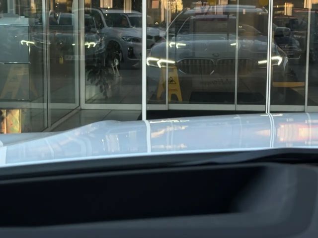 BMW 330 330e M-Sport Touring