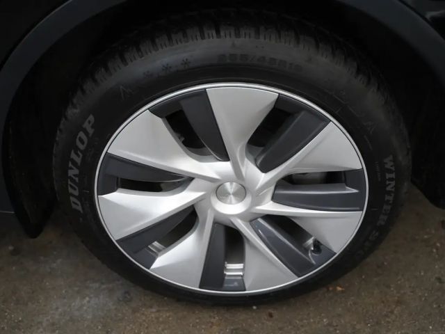 Tesla Model Y AWD Long Range