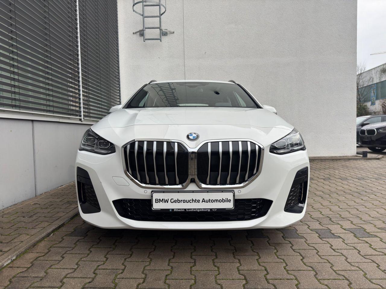 BMW 223 xDrive