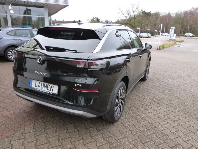 Volkswagen T-Roc 1.5 eTSI DSG Life