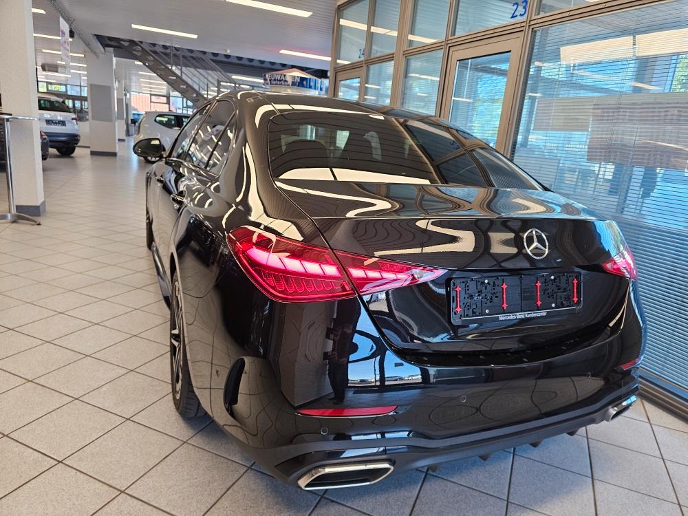 Mercedes-Benz C 200 AMG Line Sedan