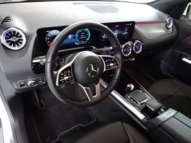 Mercedes-Benz EQA 300 4MATIC Progressive