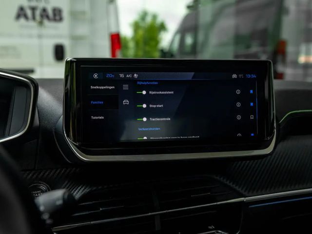 Peugeot 2008 100 PK MT6 | 360° Camera | Keyless | Dodehoekde...