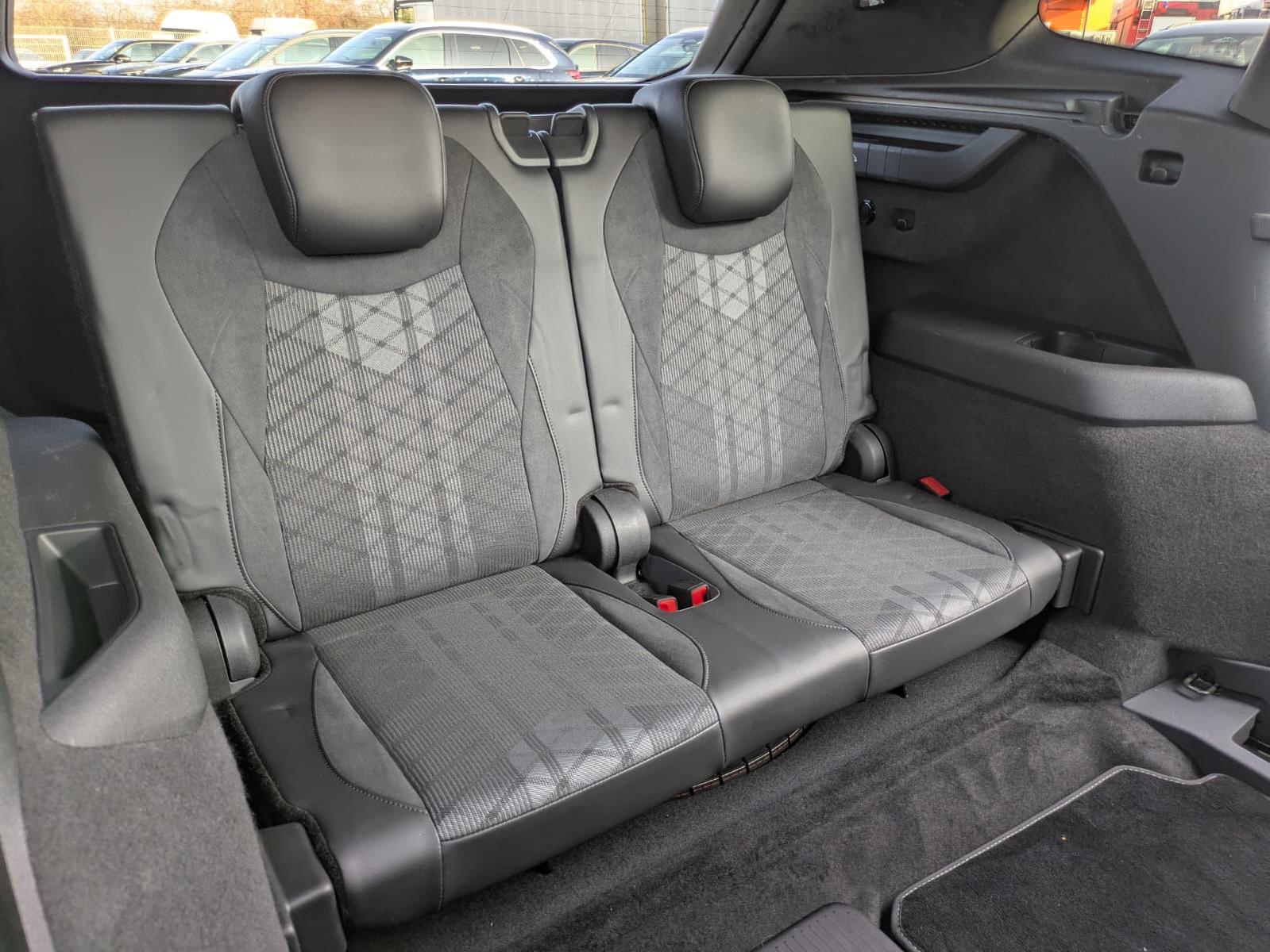 Volkswagen Tayron 2.0 TDI IQ.Drive R-Line