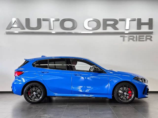 BMW 135 135i Sedan xDrive