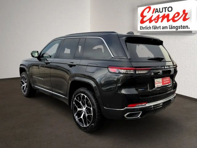 Jeep Grand Cherokee Summit
