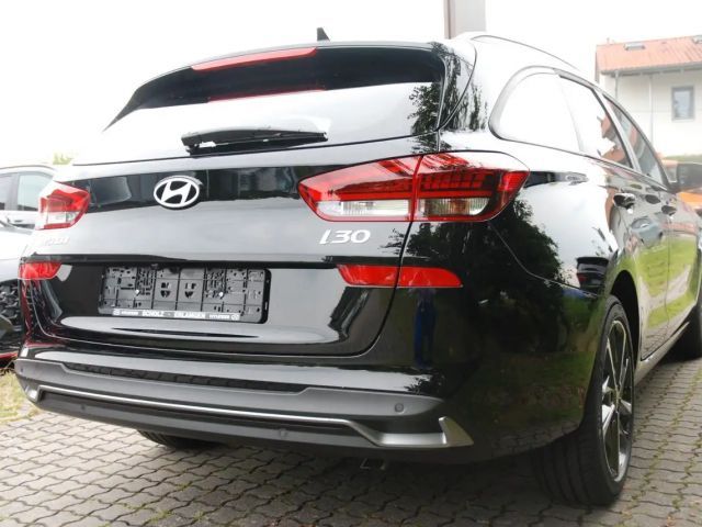 Hyundai i30 Advantage Hybrid T-GDi