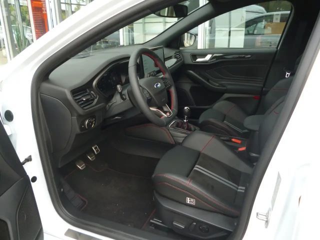 Ford Focus Limited ST Line