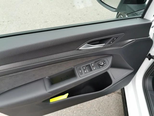 Volkswagen Golf 1.5 eTSI R-Line