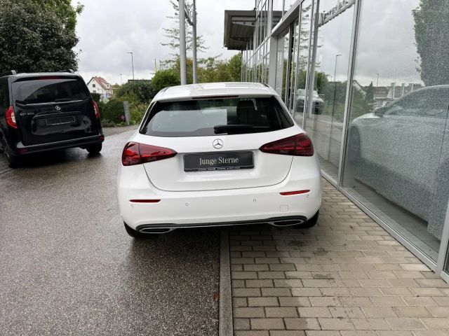 Mercedes-Benz A 180 Progressive