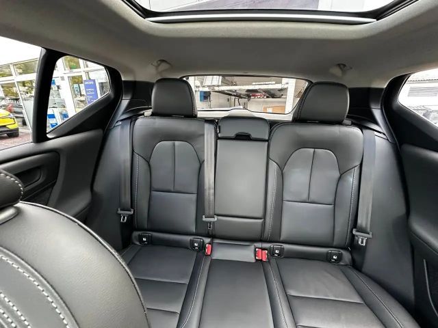 Volvo XC40 Dark Plus