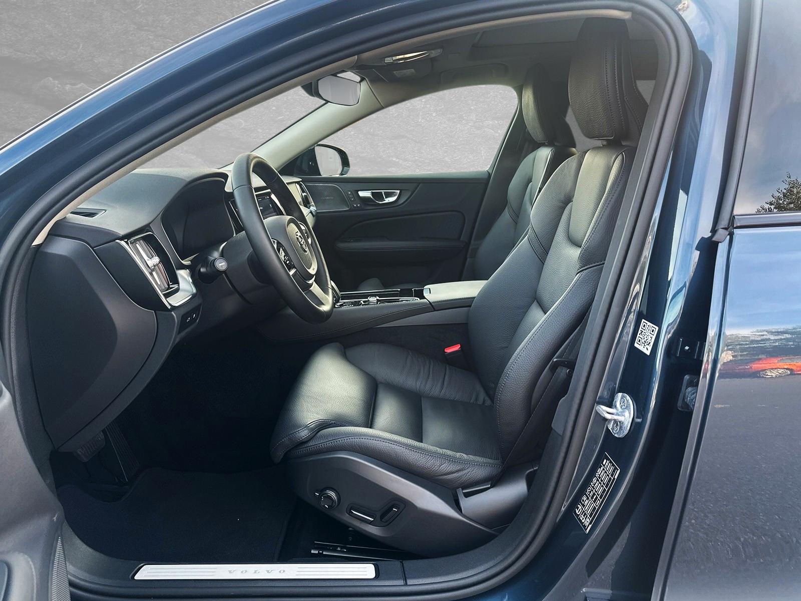 Volvo V60 AWD Dark Plus T6