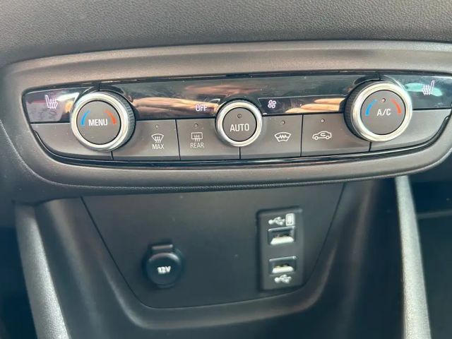 Opel Crossland X Automatik / Navi / Klima / Sitzheiz. / Kamera