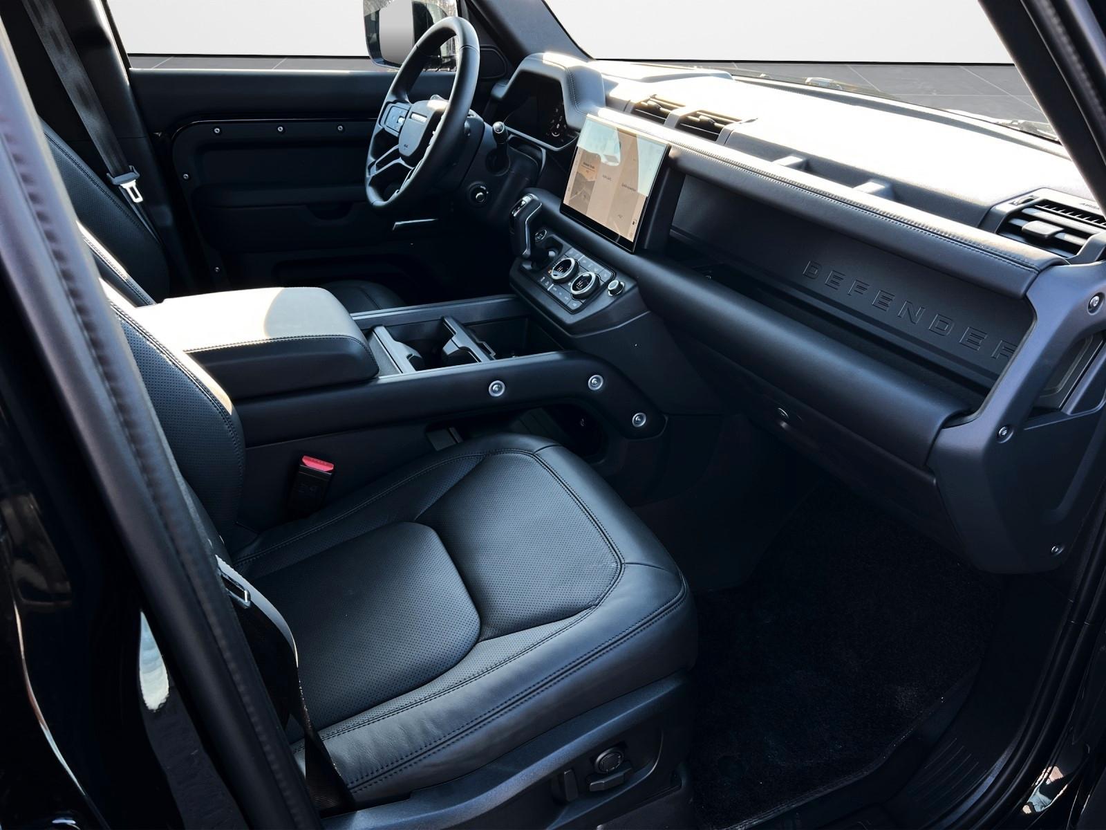 Land Rover Defender 110 Dynamic HSE