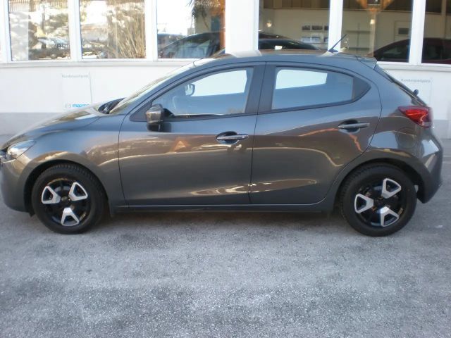 Mazda 2 G75 Centre-Line