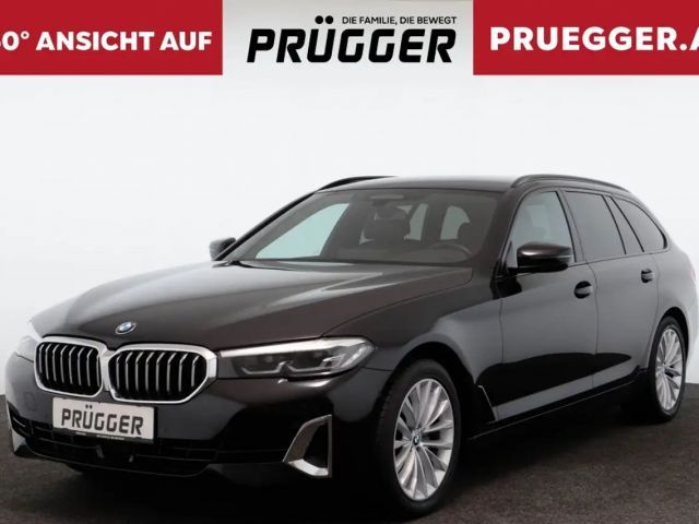 BMW 520 520d Luxury Line Touring xDrive