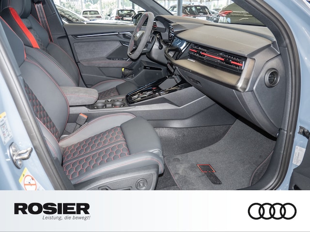 Audi RS3 Quattro S-Tronic Sedan