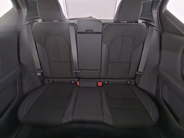 Volvo XC40 Dark Plus