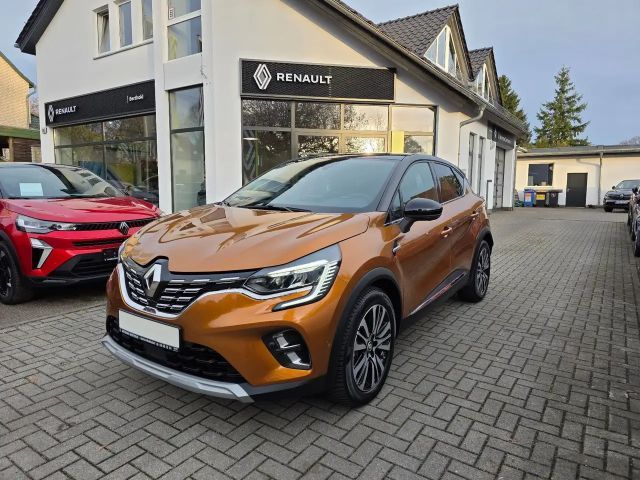 Renault Captur E-Tech Initiale Paris