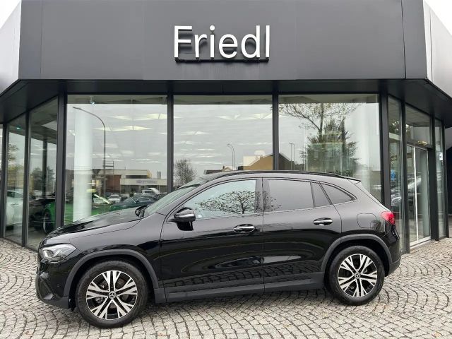 Mercedes-Benz GLA 200 GLA 200 d