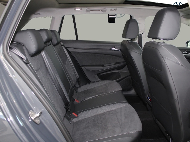 Volkswagen Golf 1.5 eTSI DSG Variant