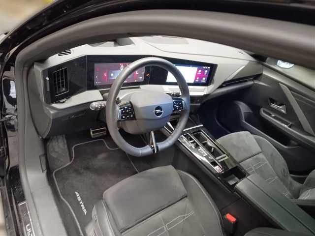 Opel Astra Sports Tourer Ultimate