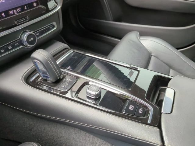 Volvo V90 R-Design Recharge T6