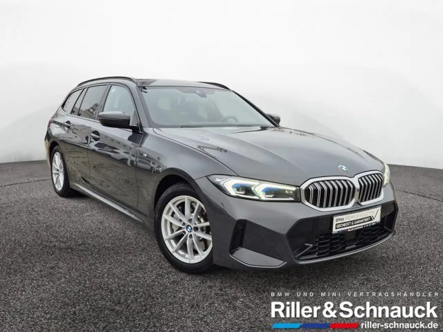BMW 330 330d M-Sport Touring xDrive