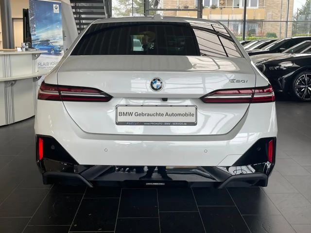 BMW 520 520i M-Sport Sedan