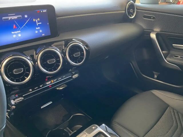 Mercedes-Benz A 180 Progressive