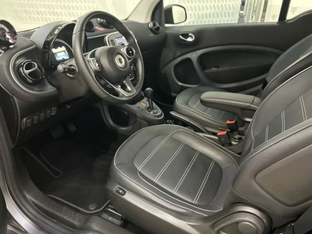 Smart EQ fortwo EQ  coupé Cool&Media Paket,Panoramadach