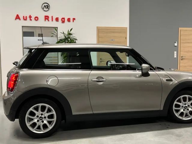 MINI One Automatik LED, Navi, Sitzheizung, Sportsitze