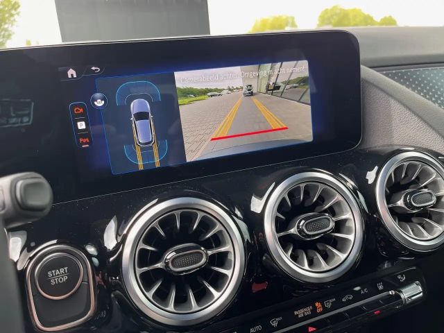 Mercedes-Benz EQA 300 4MATIC