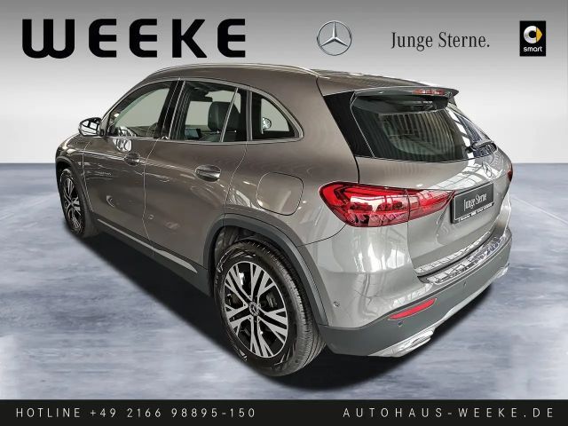 Mercedes-Benz GLA 180 Progressive