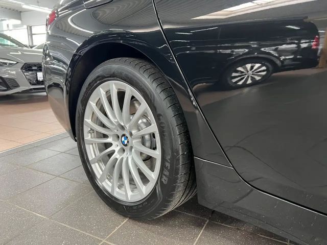 BMW 530 530e Sedan