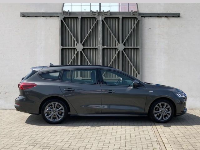 Ford Focus ST Line Wagon