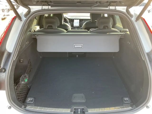 Volvo XC60 Dark Plus