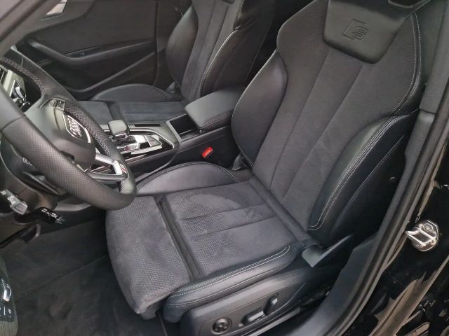 Audi A4 S-Line S-Tronic