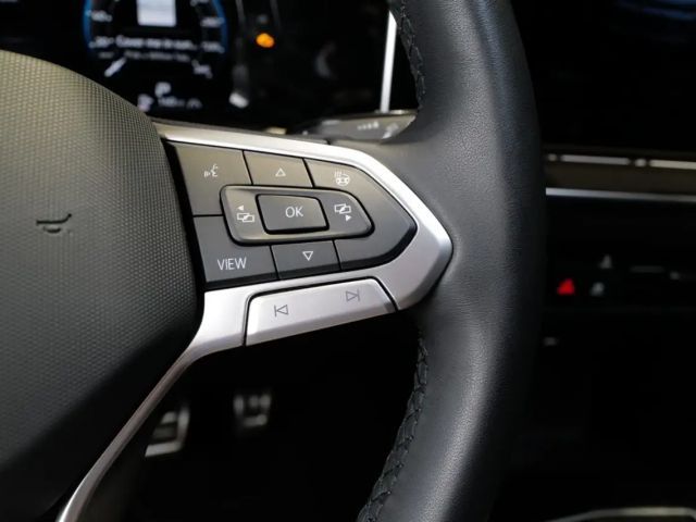 Volkswagen Golf 1.5 eTSI DSG Golf VIII