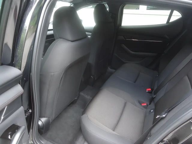 Mazda 3 G140 Centre-Line mit Design Pack