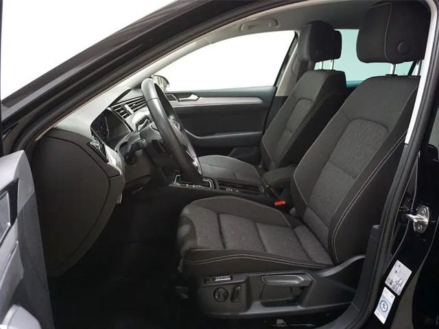 Volkswagen Passat Business DSG