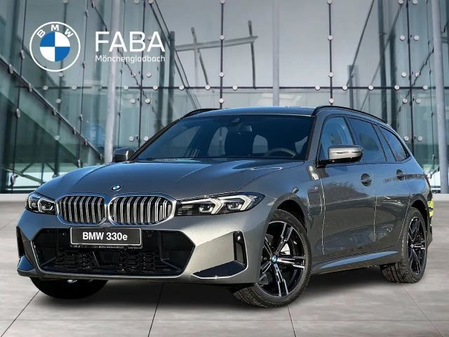 BMW 330 330e M-Sport Touring xDrive