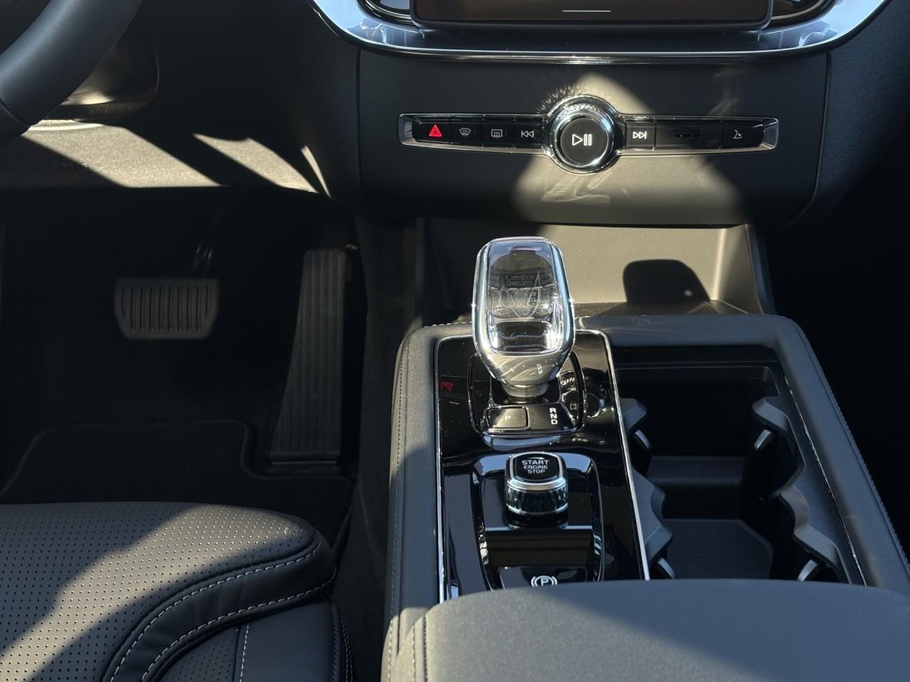 Volvo XC90 AWD Dark T8 Ultra