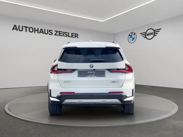BMW iX1 xDrive30