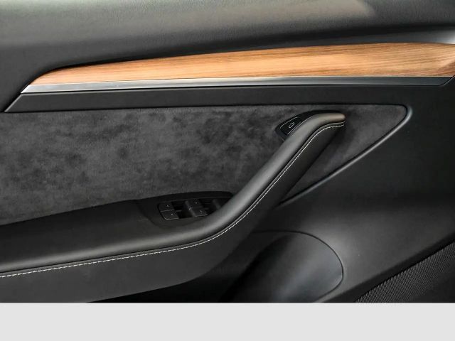 Tesla Model 3 60 Standard Range